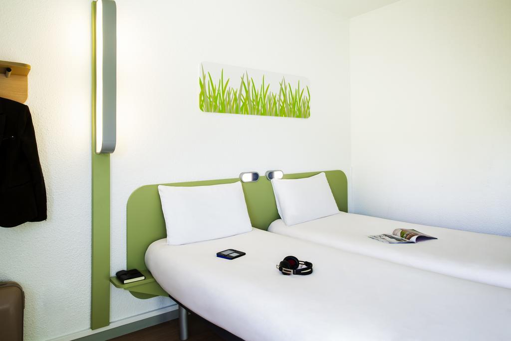 Zweibettzimmer